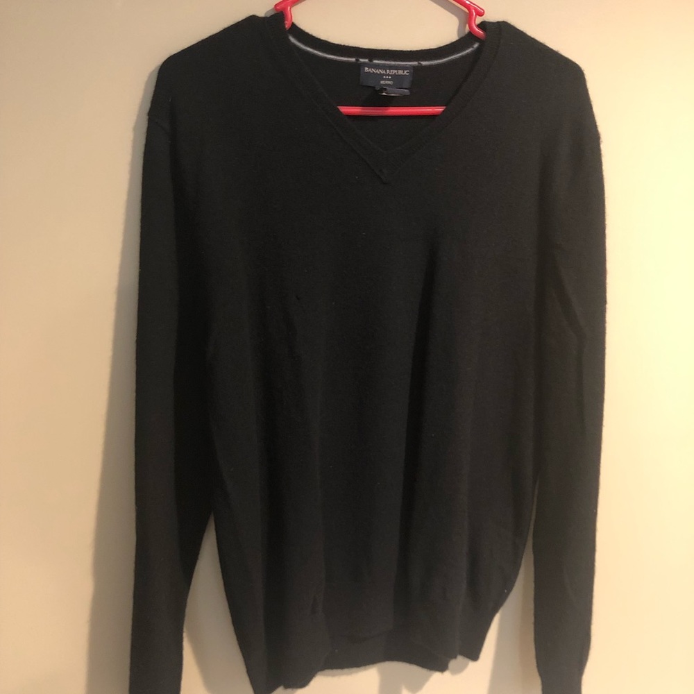 Men's Merino Wool V-neck sweater